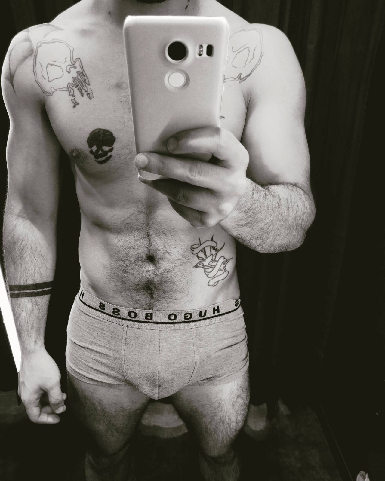 hot-men-of-reddit:  Hugo Boss ? via /r/ladybonersgw http://ift.tt/2aLppgq