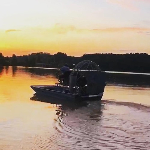 #photo #tagged to Team #airboataddicts by and go #follow #airboataddict @huntonthewater #sunset via 