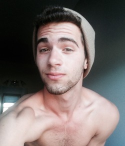 iwantcock2:  andyxy:  gleak:  no shirt and beanie i am a tool   you have great blowjob lips  Perfect