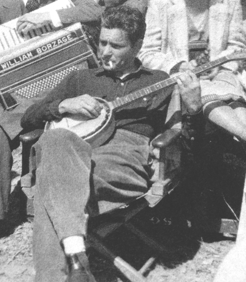 matineemoustache:Ronald Colman playing the banjo.An instrument he learnt when he joined the Bancroft