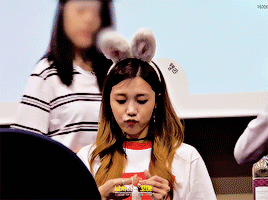 cocoamlk:    request me a gifset of your favs:   eunji of apink for anon