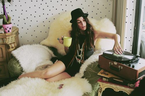 GIRLS GONE VINYL