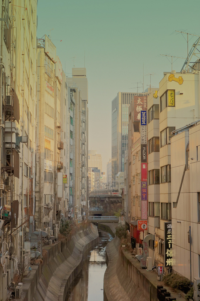 hiromitsu:  The scenery which changes by u_ran2008 on Flickr. 