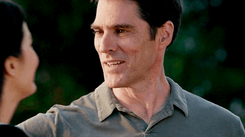 ropoto:Beth Clemmons and Aaron Hotchner in 8x03 “Through the Looking Glass” #can I have this kind of love please #with Aaron #I just want his little smile between all the KISSIES!!!!! #criminal minds#aaron hotchner#thomas gibson#hotch#hotch thoughts
