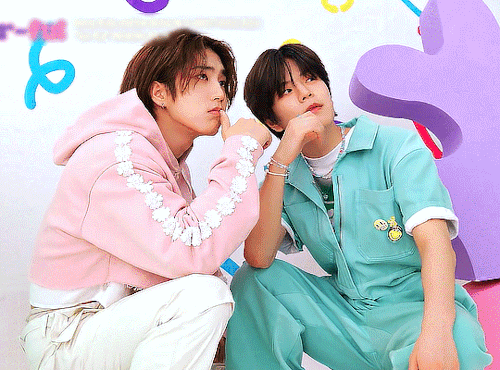 HAN & SEUNGMINJAPAN 2024 SEASON'S GREETINGS