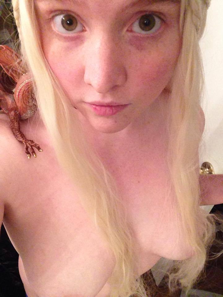 nsfwfoxyden:  WHERE ARE MY DRAGONS?!??!?!?! … jk don’t mind me lol. :P Thank
