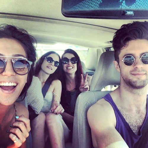 Sex Coachella bound with a bunch of babes! @jenjonesloves pictures