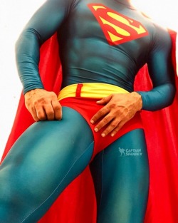 captnspandex:  Superhero Sunday: Superman