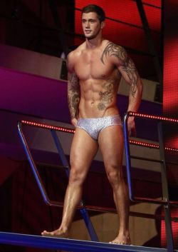 themisto919:  Dan Osborne - via Burbujas