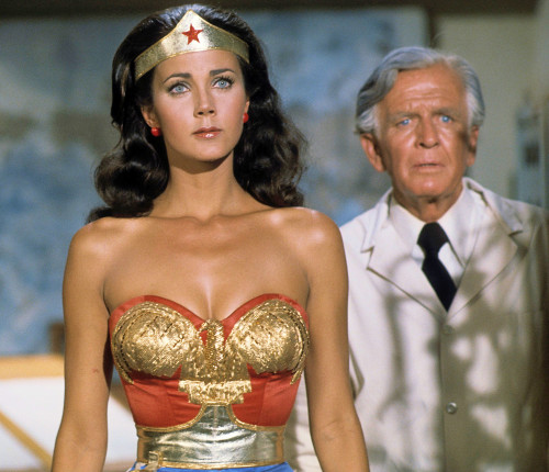 Lynda Carter and Hayden Rorke in “The Pluto File” episode of Wonder Woman, 1976.