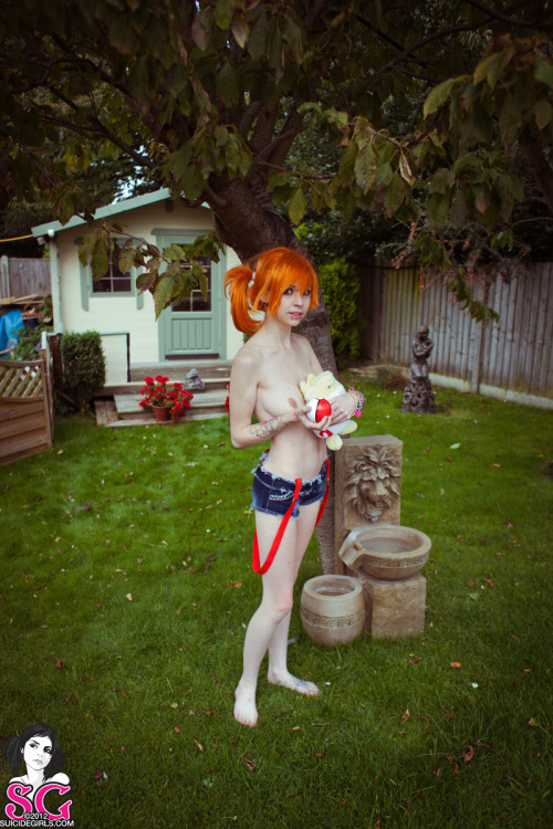 Curvy and Nerdy...