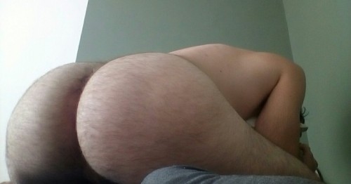 bigasswhiteboys:  Wow 😲😵😳😓🤤😩👅👅👅👅 now THAT is a bubble butt, gosh I love white ass 