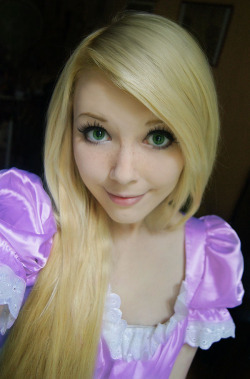 whalearentyouclever:  Rapunzel [Helen-Stifler]