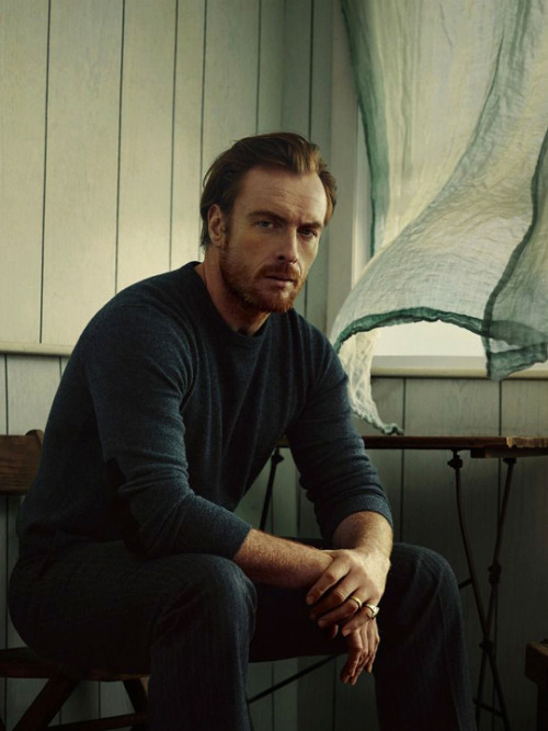 flawlessgentlemen:Toby Stephens photographed by Bjorn Iooss for Vanity Fair (2014)