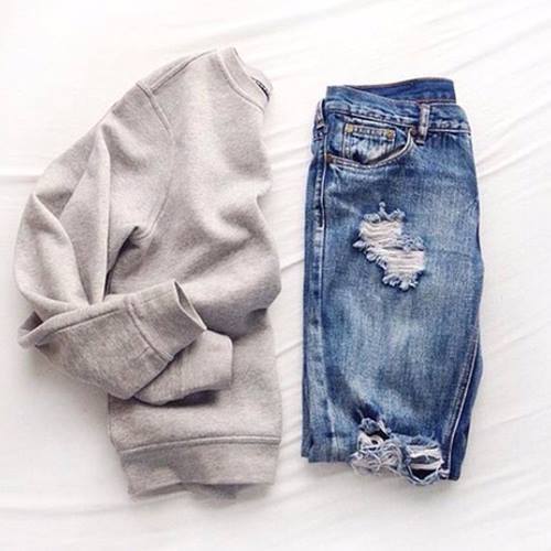eclecticpandas:gray sweatshirtmore comfy sweatshirts <3