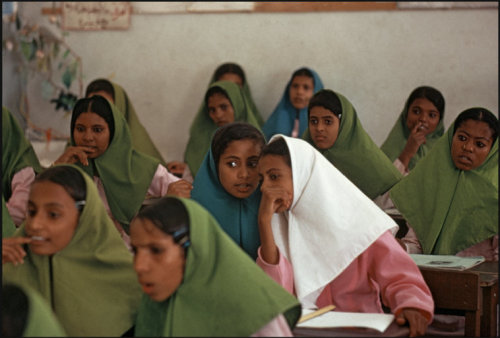 aswiya:  OMAN. 1975. Girls’ school in Salala.© Rene Burri