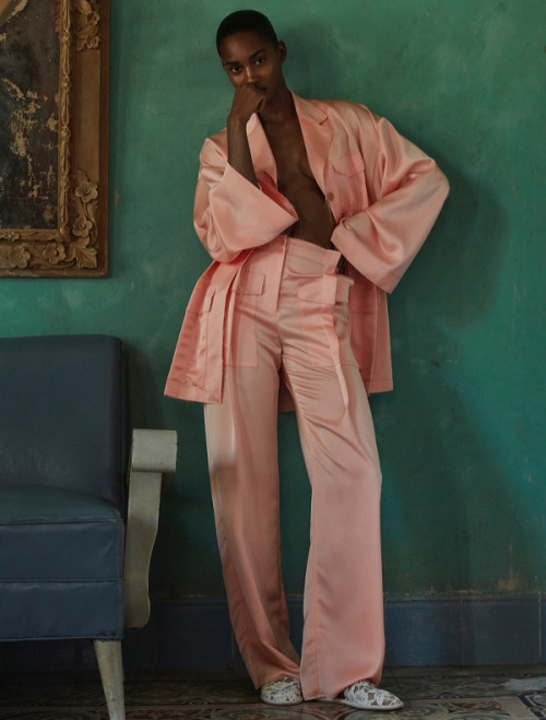 shadesofblackness:  Melodie Monrose photographed by Alvaro Beamud Cortes for Stylist France