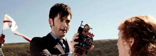 doctorwho:Ding.