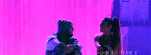 grqnde:  Ariana Grande + Mac Miller kiss adult photos