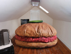 greatartinuglyrooms:  Claes Oldenburg