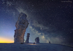 spinningblueball:  Milky Way Over Seven Strong Men Formations In Russia