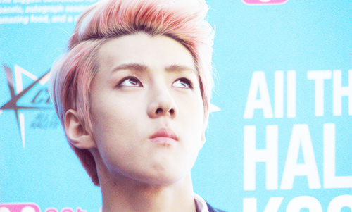 seo-hunnie-blog:  SEHUN rolling eyes   