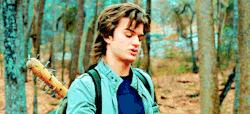 powerpuffqirls: get to know me meme: [4/?] favorite male characters ♥ steve harrington, stranger things Right, yeah, we’re on the bench so there’s nothing we can do. 