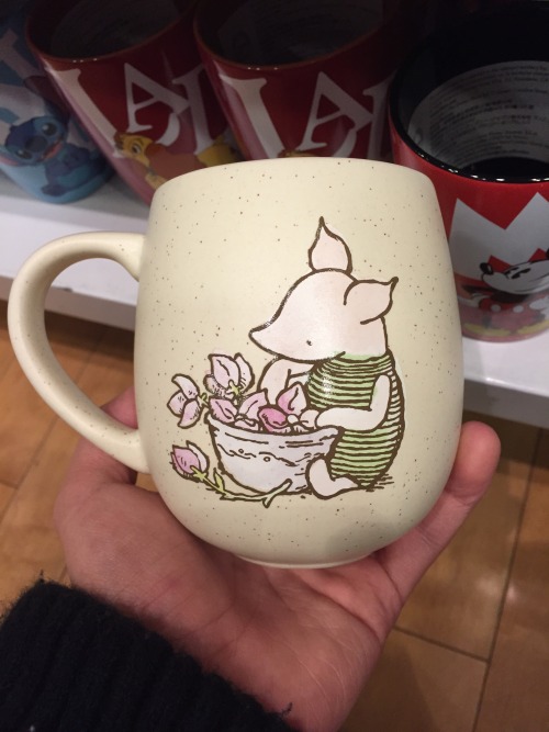 disneymugs:New! Disney Store - Winnie the Pooh Classic Storybook MugsSpecial Features: each mug has 