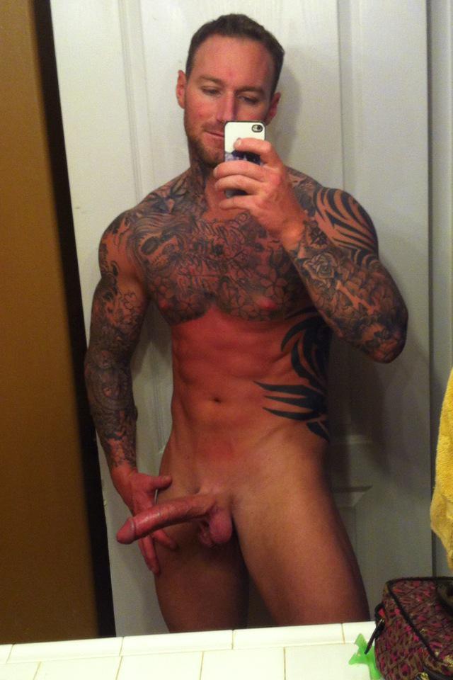 ginger-kicks:  Take them selfies.