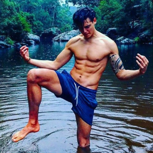 barefootyoutubers:  Mario AdrionThanks to @tsaravitch