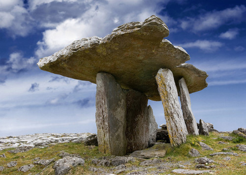 fuckyeahvikingsandcelts: Poulnabrone dolmen by lmustudyabroad3 on Flickr.5,000 year old portal tomb 