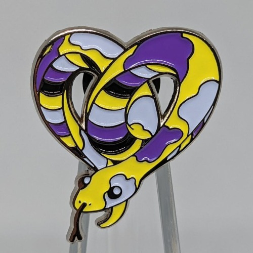 sosuperawesome:Heart-Shaped Snake Pride PinsHokum And Snark on Etsy