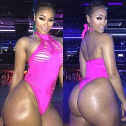 sexiestcreations:  French toast, eggs, or BOOTY! @iamlyndarose 🍑😍🌹😍 start the day off right! #Beautiful #Bootyful #Bootylicious #JuicyBooty #LyndaRose