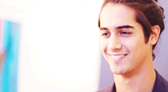 youngandarenegade:  Get to Know Me meme [5/5] actors –&gt; Avan Jogia “Apathy