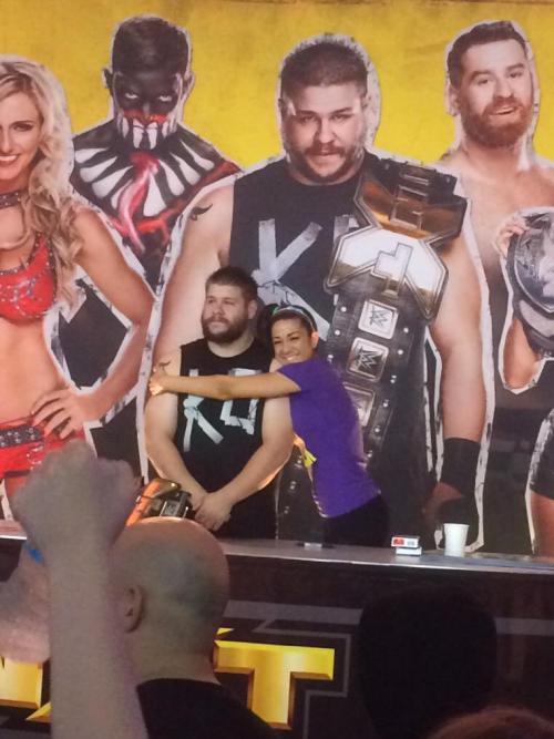 shitloadsofwrestling:C’mon. You know you wanna smile.