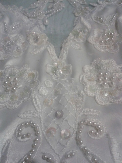 crybaby-nymph: details from my mother’s wedding dress