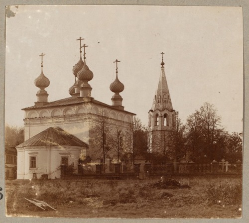 Feodorov Gorodetskii Monastery (Gorodets, Russia, 1910).