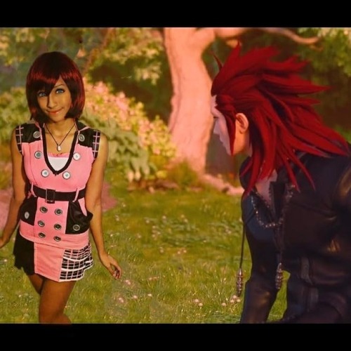 Me and Lea That moment in the Final Battle trailer when Kairi jumps in front of Lea Ugh! Only 39 day