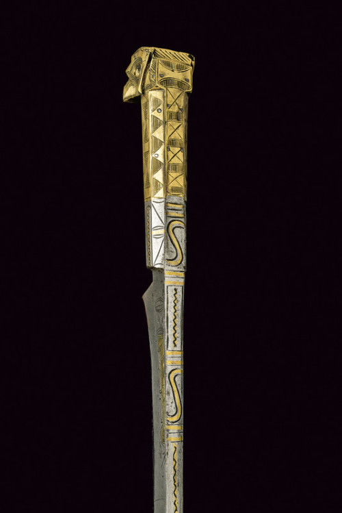 art-of-swords:Flyssa SwordDated: circa 1900Culture: AlgerianMeasurements: overall length 116.5 cmThe