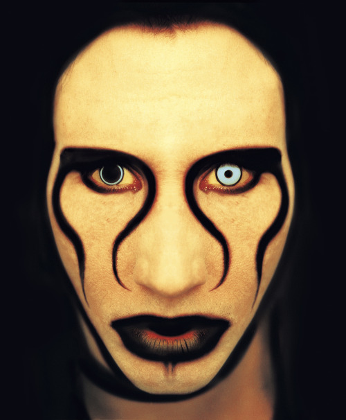 ohyeahpop:Marilyn Manson, 1996 - Ph. Matt Mahurin