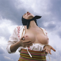lesmaileurs:  MARINA ABRAMOVIC : Balkan Erotic Epic, Solo massaging Breasts (Marina détail),  2005