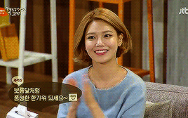 sooyyoung:  if only smiles&amp;laughter could bring world peace.. 