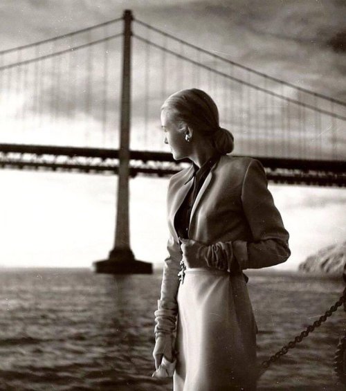 seemoreandmore: Louise Dahl-Wolfe, San Francisco Bay, 1948