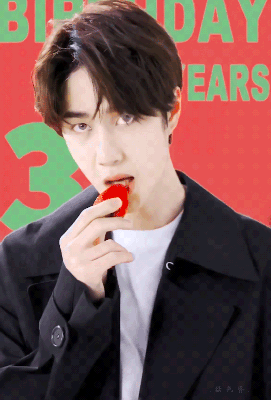 Voir un profil - Luhan Deauclaire 23feb637dd63bf02eee0e6d2953f5fe71bd71d50
