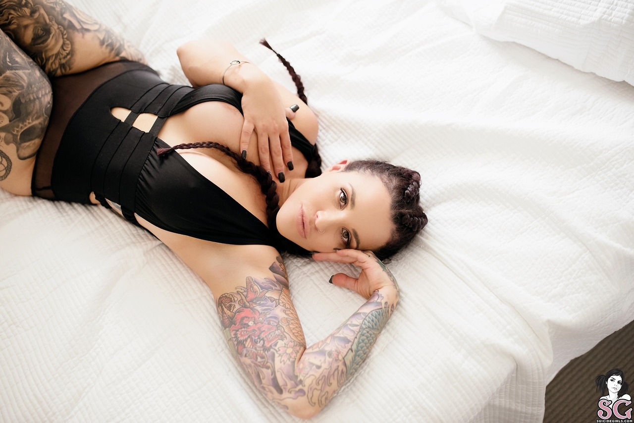 gamecat75:  Lisey Suicide Part 1