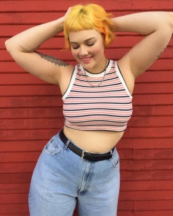 iflyastarship:  I hope you’re having an awesome Sunday!!! 🔥🍋🐥🌼🍁🍊 Lots of you asked about my pants in my last post– these are vintage, but I’m selling lots of my vintage jeans on @shoptunnelvision now &amp; even more coming soon!!