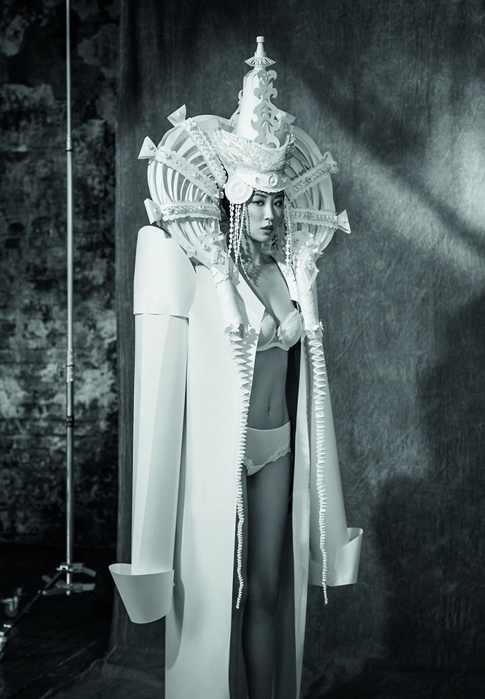 culturenlifestyle:  Paper Wrapped Bride Delivered Asya Kozina is a magician who turns