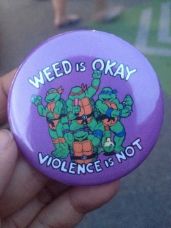 stonerjpeg:  Went to an art expo night market type deal tonight. Got this sick button! 