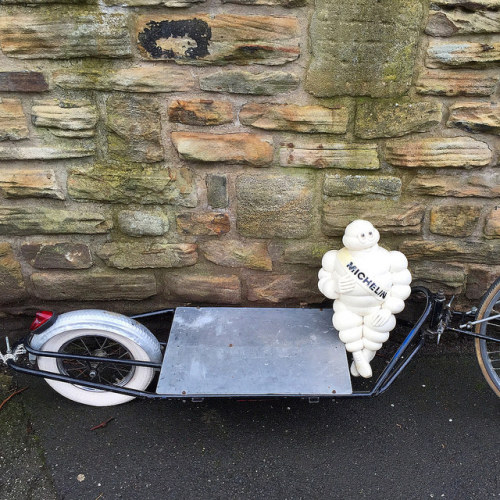 cyclofiend:Finally got around to fitting the NOS Michelin tyre on the Jack Taylor/Goeland trailer. b