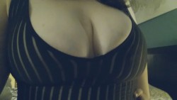 blueydbabe:  No bra. ;)  My lovely wife, showing off ;)